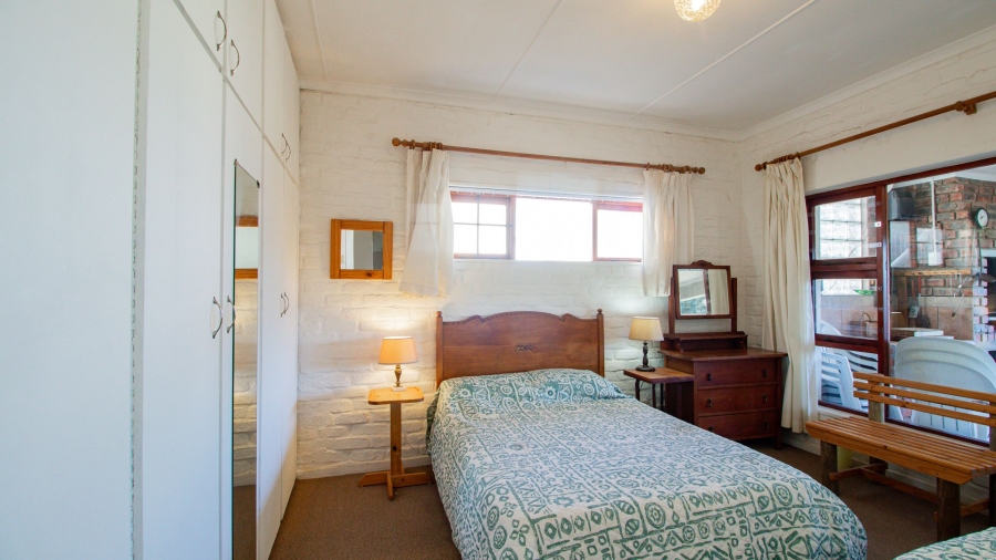 4 Bedroom Property for Sale in Stilbaai Oos Western Cape